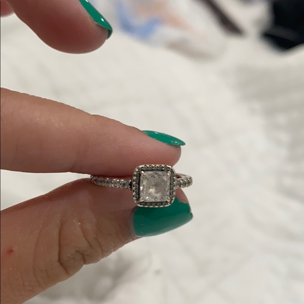 Pandora ring
